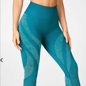 High-Waisted Seamless Dot Legging